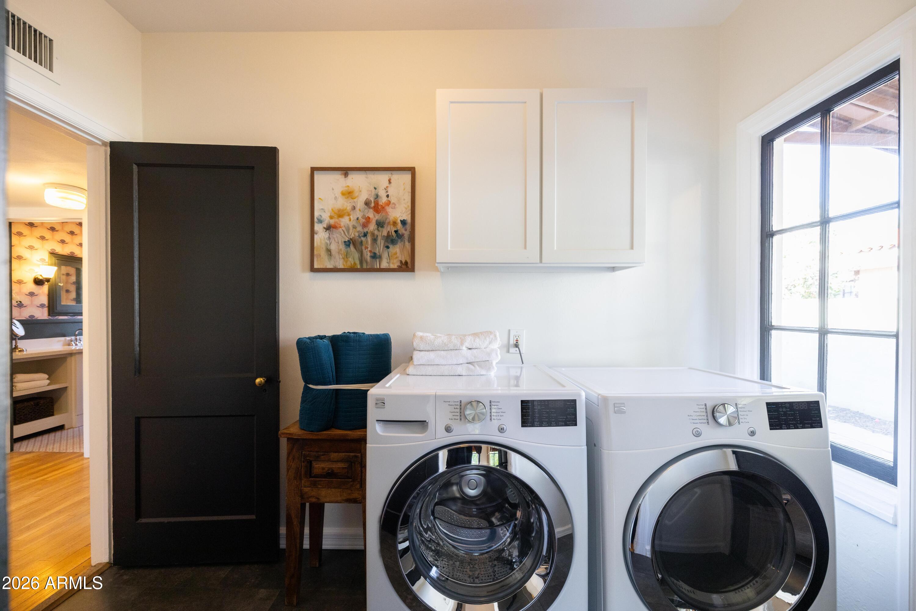 330 West Almeria Road Phoenix, AZ 85003 - Photo 23 of 66 Laundry