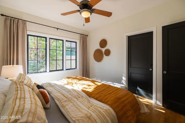 $1,000,000 | 330 West Almeria Road, Phoenix, AZ 85003