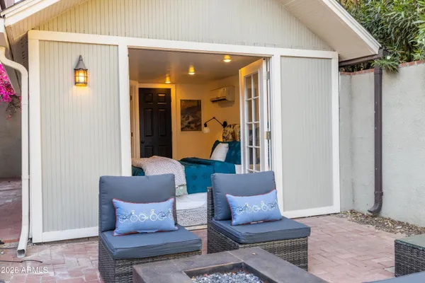 $1,000,000 | 330 West Almeria Road, Phoenix, AZ 85003