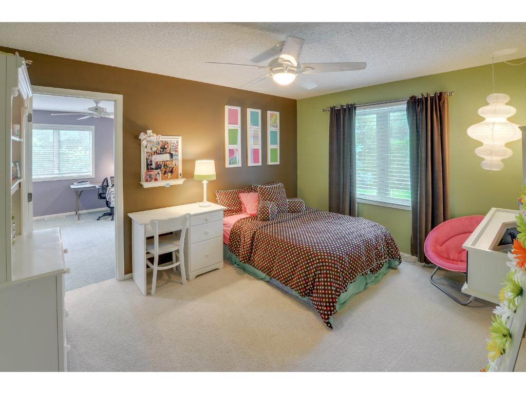 1284 Raspberry Court Eagan, MN 55123 - Photo 18 of 24 Gallery Image 18