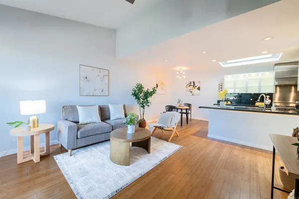 $3,100 | 1615 Hotel Circle South, Unit D306, San Diego, CA 92108