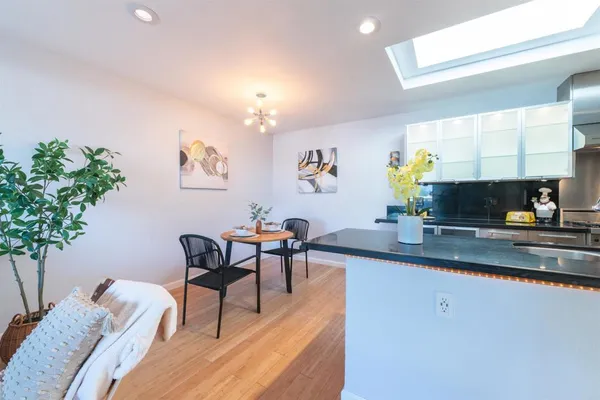 $3,100 | 1615 Hotel Circle South, Unit D306, San Diego, CA 92108
