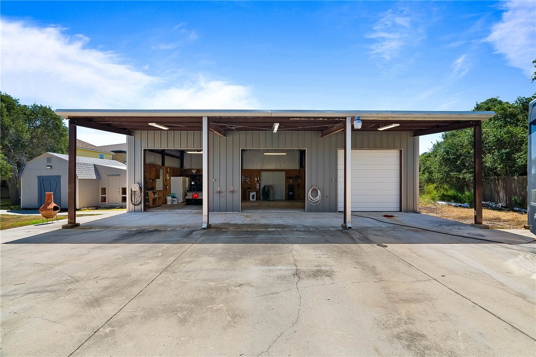 2001 South Mathis Street Rockport, TX 78382 - Photo 27 of 47 Gallery Image 27