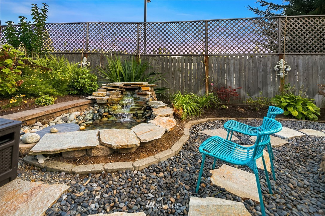 5318 Northeast 1st Street Renton, WA 98059 - Photo 5 of 25