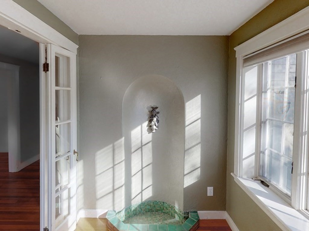 21 Hawthorne Road Swampscott, MA 01907 - Photo 3 of 32 Gallery Image 3