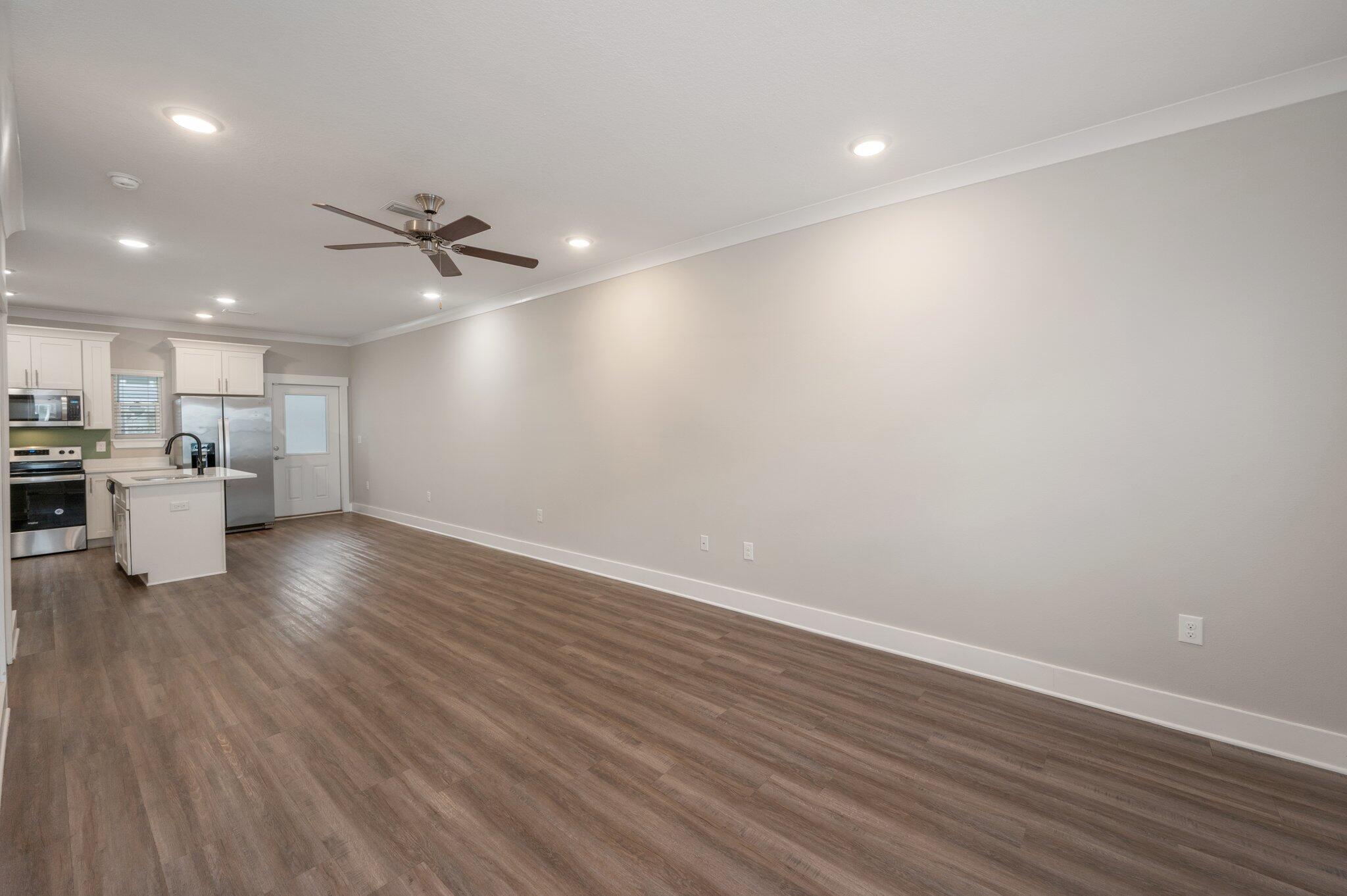 157 North Sand Palm Road Freeport, FL 32439 - Photo 5 of 32 6-web-or-mls-157 N Sand Palm Rd-02