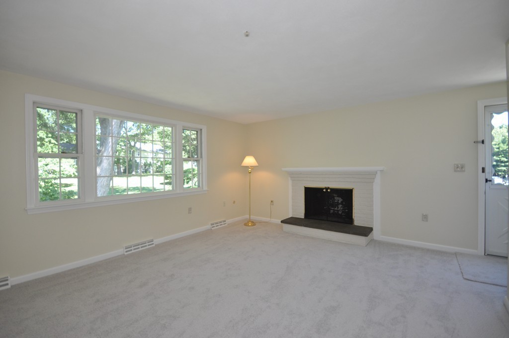 46 Drummer Road, Unit 46 Acton, MA 01720 - Photo 5 of 26 Gallery Image 5