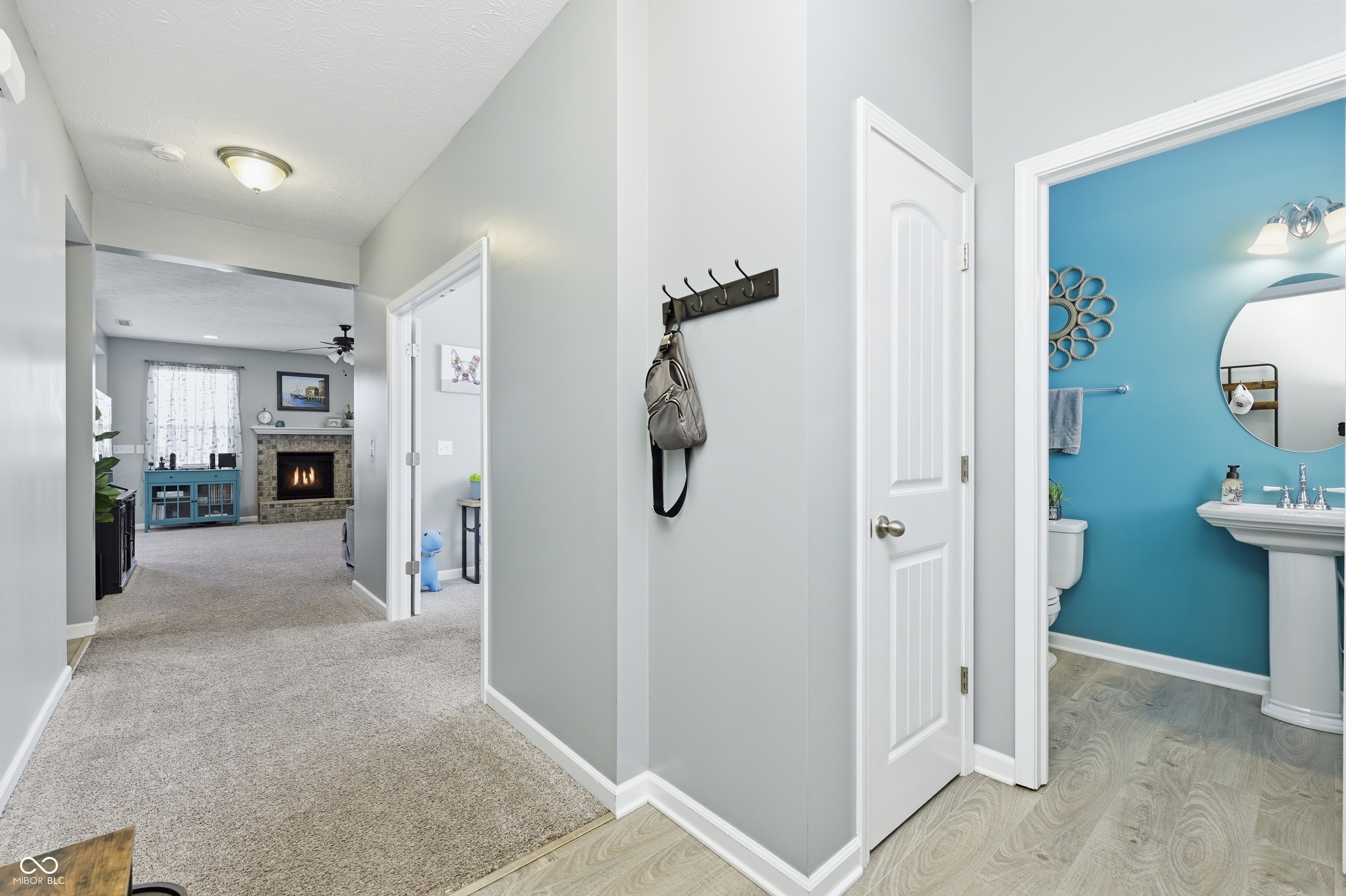 5752 Bluff View Lane Whitestown, IN 46075 - Photo 7 of 38