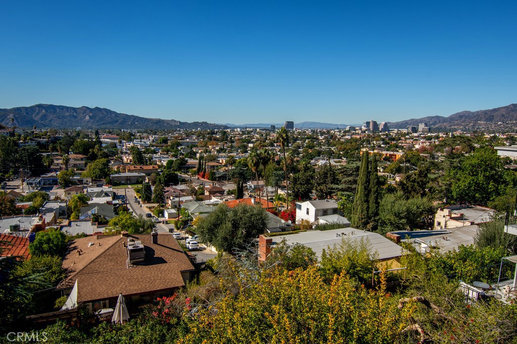 934 Highline Road Los Angeles, CA 90065 - Photo 41 of 43