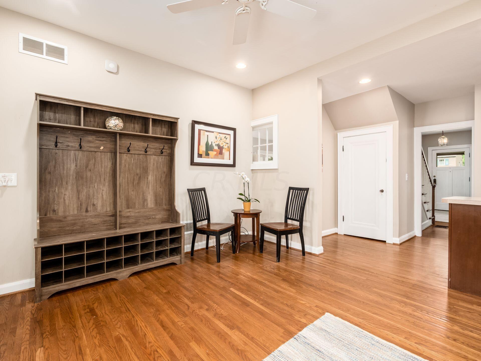 240 North Ardmore Road Bexley, OH 43209 - Photo 21 of 72 Breakfast Area