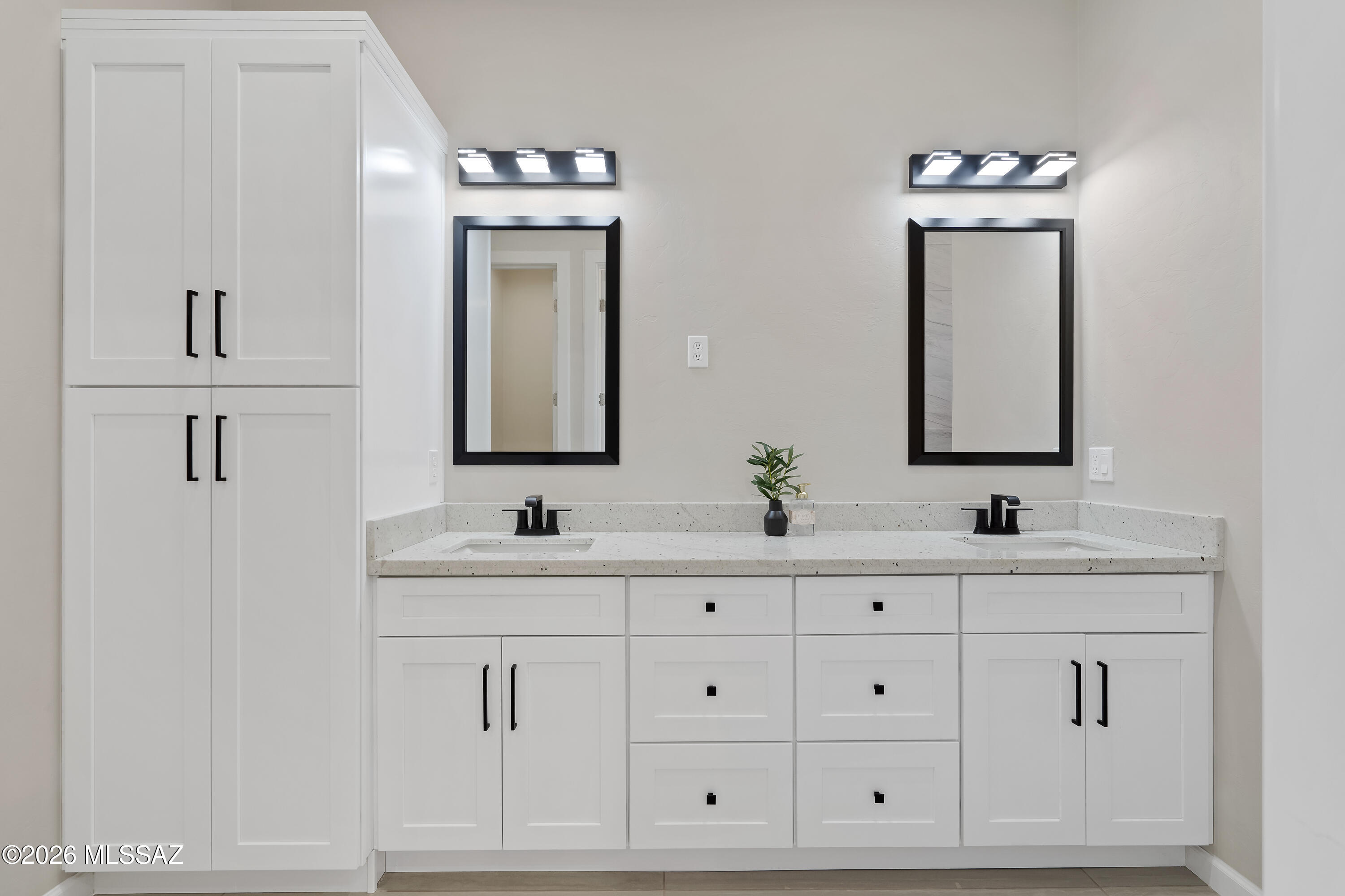 551 Camino Kansas Rio Rico, AZ 85648 - Photo 8 of 50 2 Interiors-3
