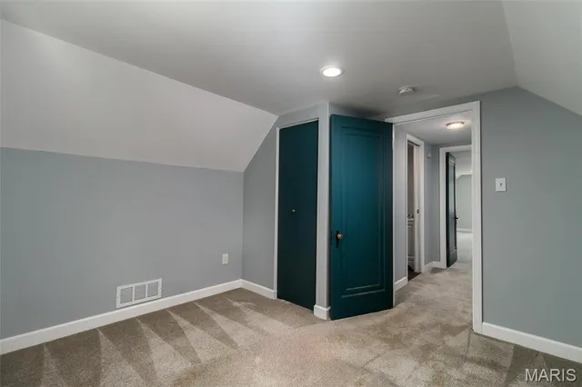 $224,900 | 1375 South New Florissant Road, Florissant, MO 63031