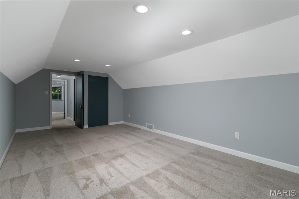 1375 South New Florissant Road Florissant, MO 63031 - Photo 18 of 22