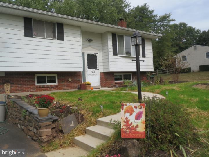 2265 East Buck Road Pennsburg, PA 18073 - Photo 4 of 25 Gallery Image 4
