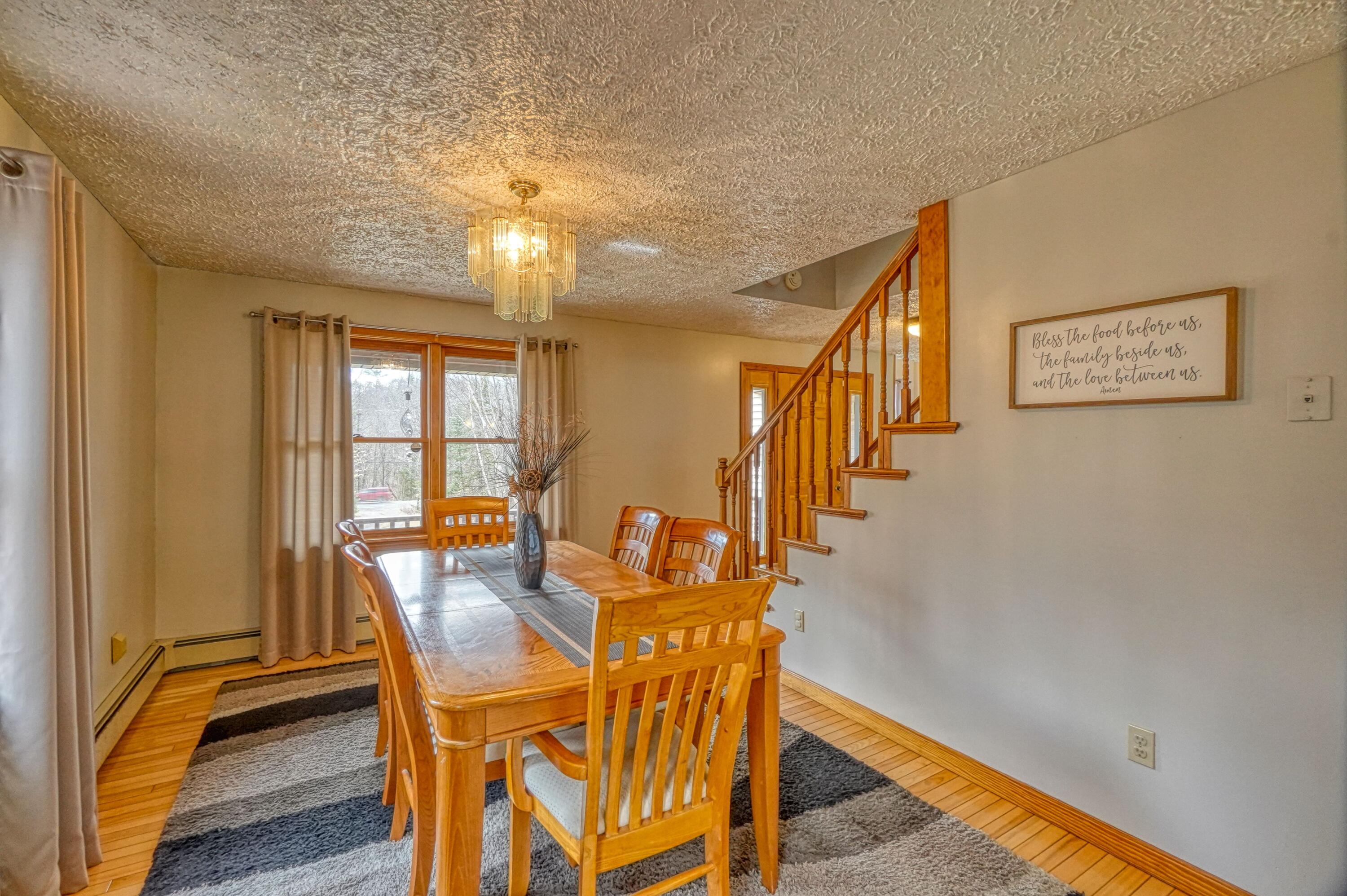 214 Windsor Road Augusta, ME 04330 - Photo 12 of 42 Dining