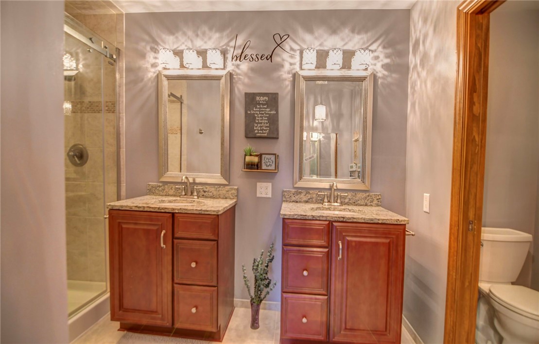 3585 North Woodridge Drive Decatur, IL 62526 - Photo 21 of 47