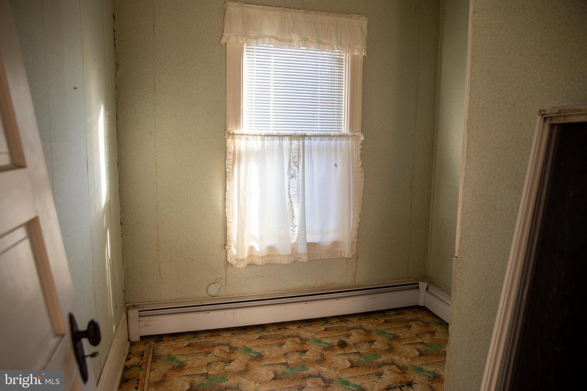 26121 Lewes Georgetown Highway Georgetown, DE 19947 - Photo 65 of 72 a view of empty room with window