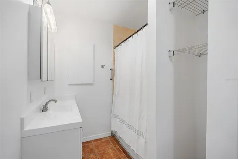 $415,000 | 5525 Pine Circle Northeast, St. Petersburg, FL 33703