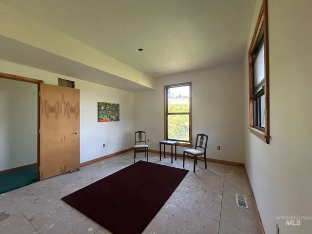 $319,000 | 162 Friendship Lane, Kamiah, ID 83536