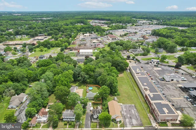 $3,300 | 134 South Main Street, Glassboro, NJ 08028