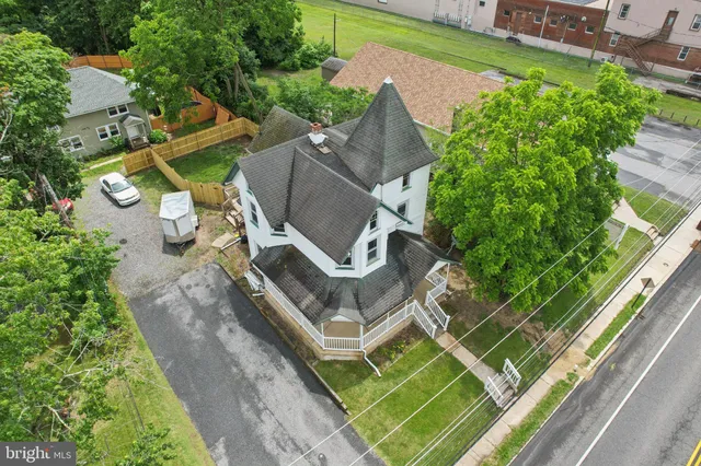 $3,300 | 134 South Main Street, Glassboro, NJ 08028