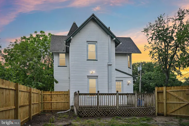 $3,300 | 134 South Main Street, Glassboro, NJ 08028