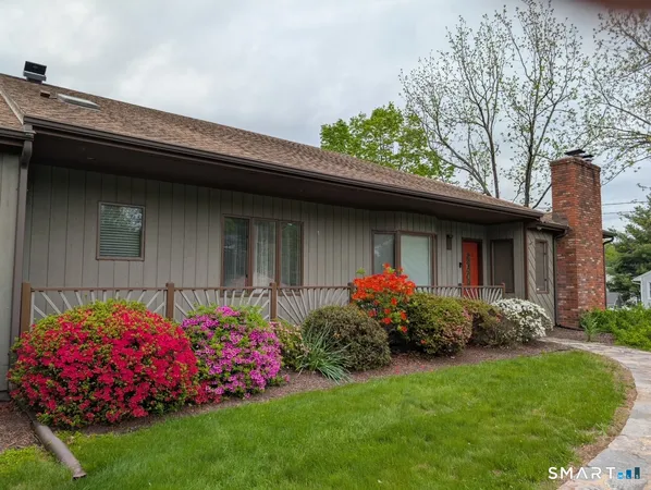 $699,000 | 31 Pole Bridge Road, Newtown, CT 06482
