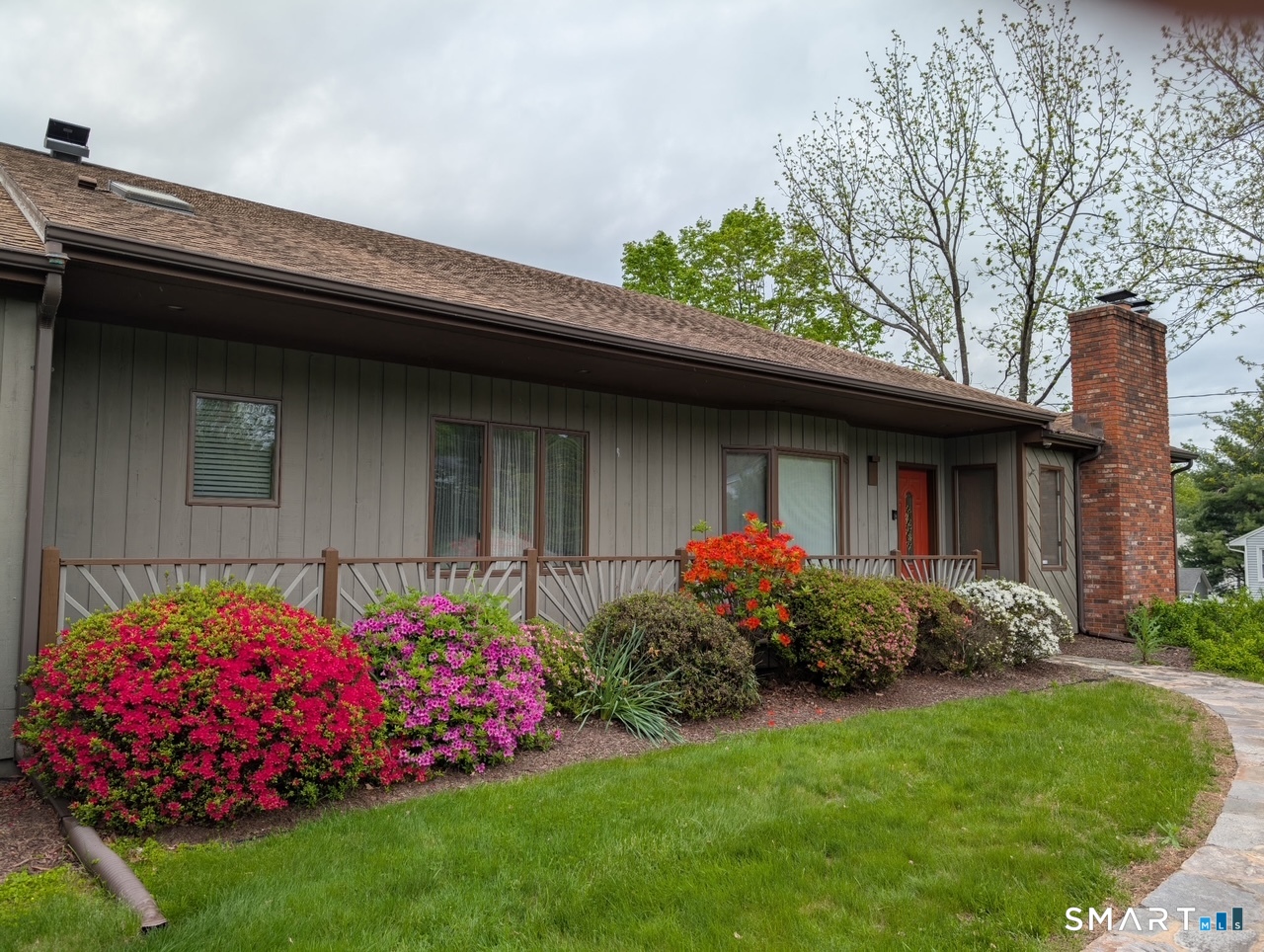 31 Pole Bridge Road Newtown, CT 06482 - Photo 1 of 40
