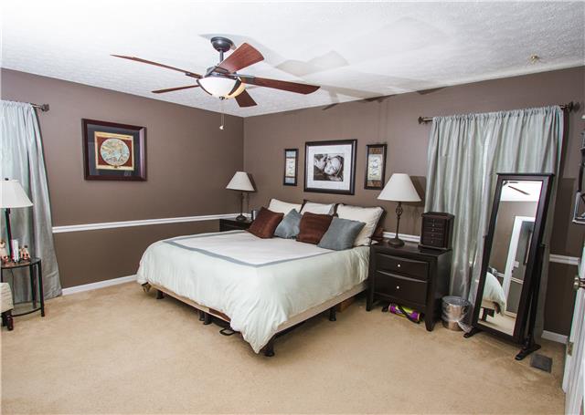 4155 Bethlehem Road Springfield, TN 37172 - Photo 10 of 19 Large master bedroom located on the lower level of the home. Large master bath with separate water closet. Large master closet