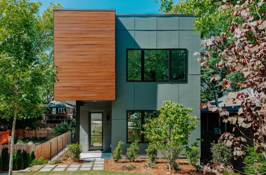 GARDENS and BEAUTY OUT FRONT!