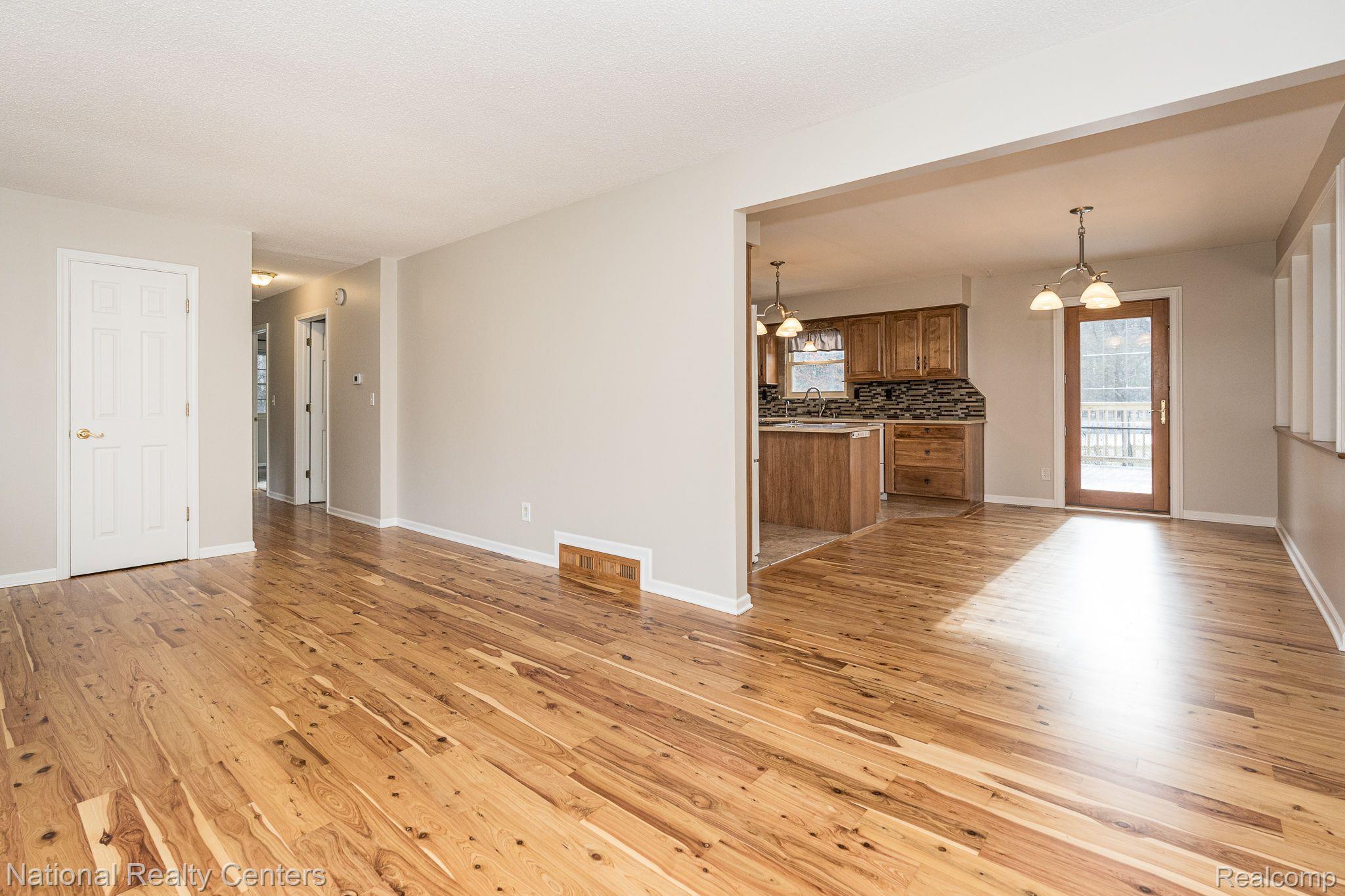 12354 Green Road Goodrich, MI 48438 - Photo 10 of 40