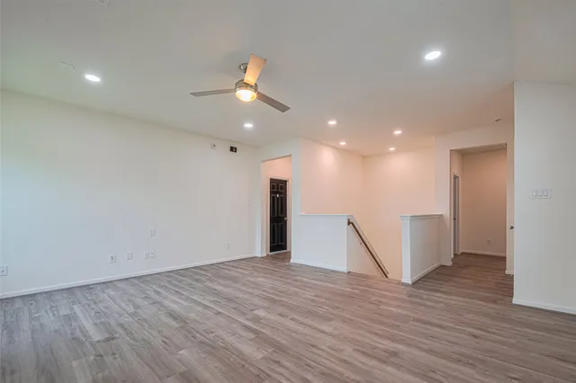 $2,800 | 3215 Laurel Bend Lane, Pearland, TX 77584