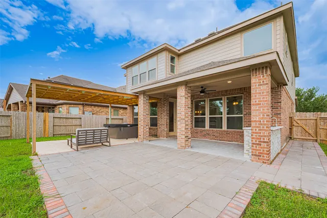 $2,800 | 3215 Laurel Bend Lane, Pearland, TX 77584