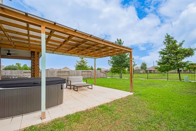 $2,800 | 3215 Laurel Bend Lane, Pearland, TX 77584