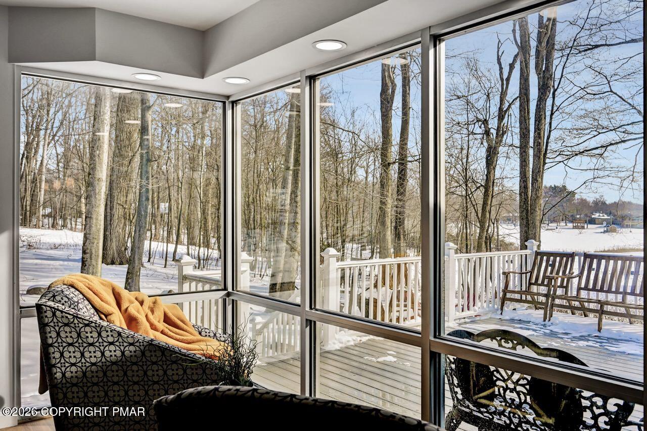 116 Spyglass Hill Road Tobyhanna, PA 18466 - Photo 12 of 73 Scenic Sitting Nook