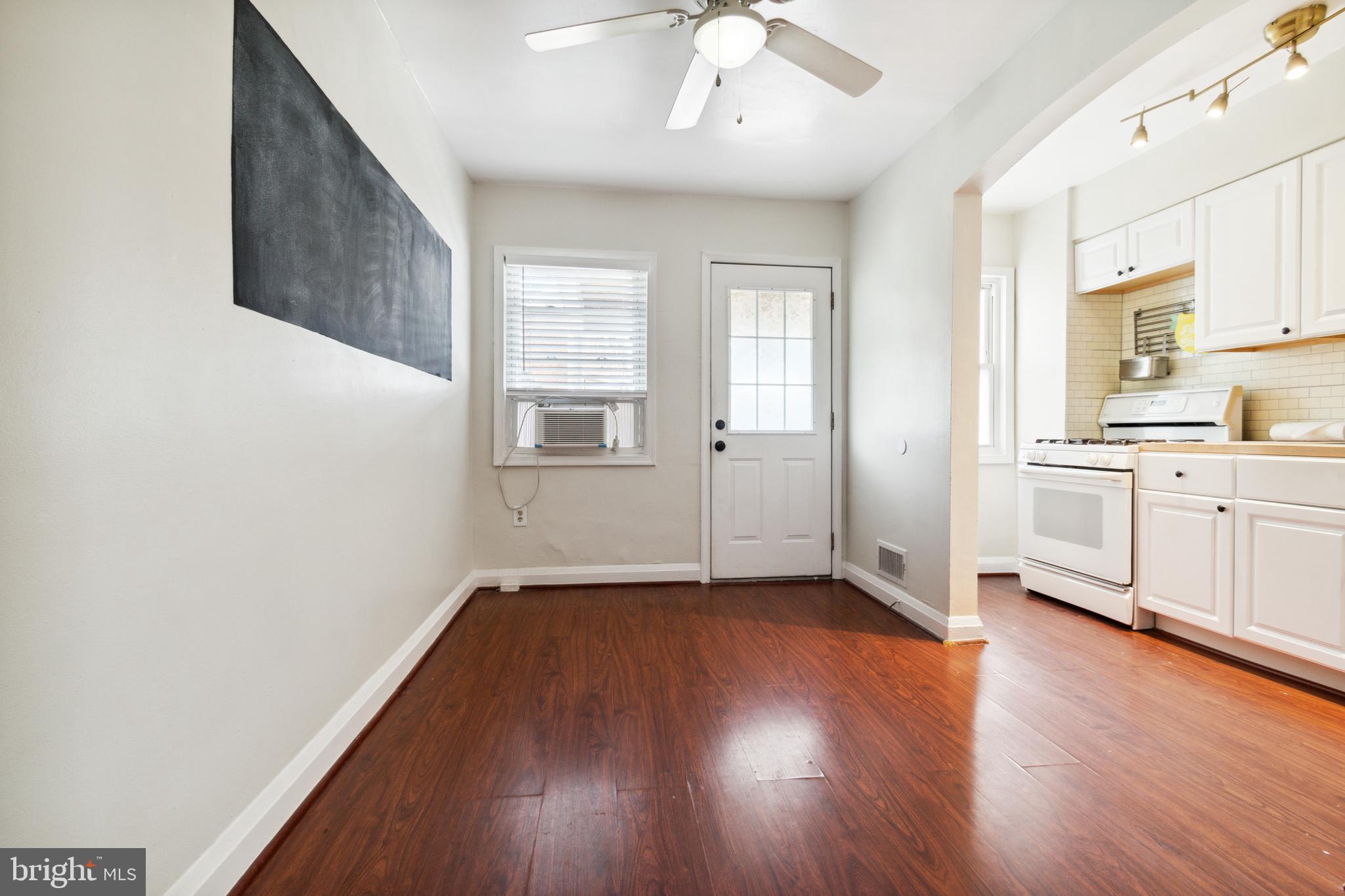 2907 Georgetown Road Baltimore, MD 21230 - Photo 6 of 27 Dining room open to the kitchen