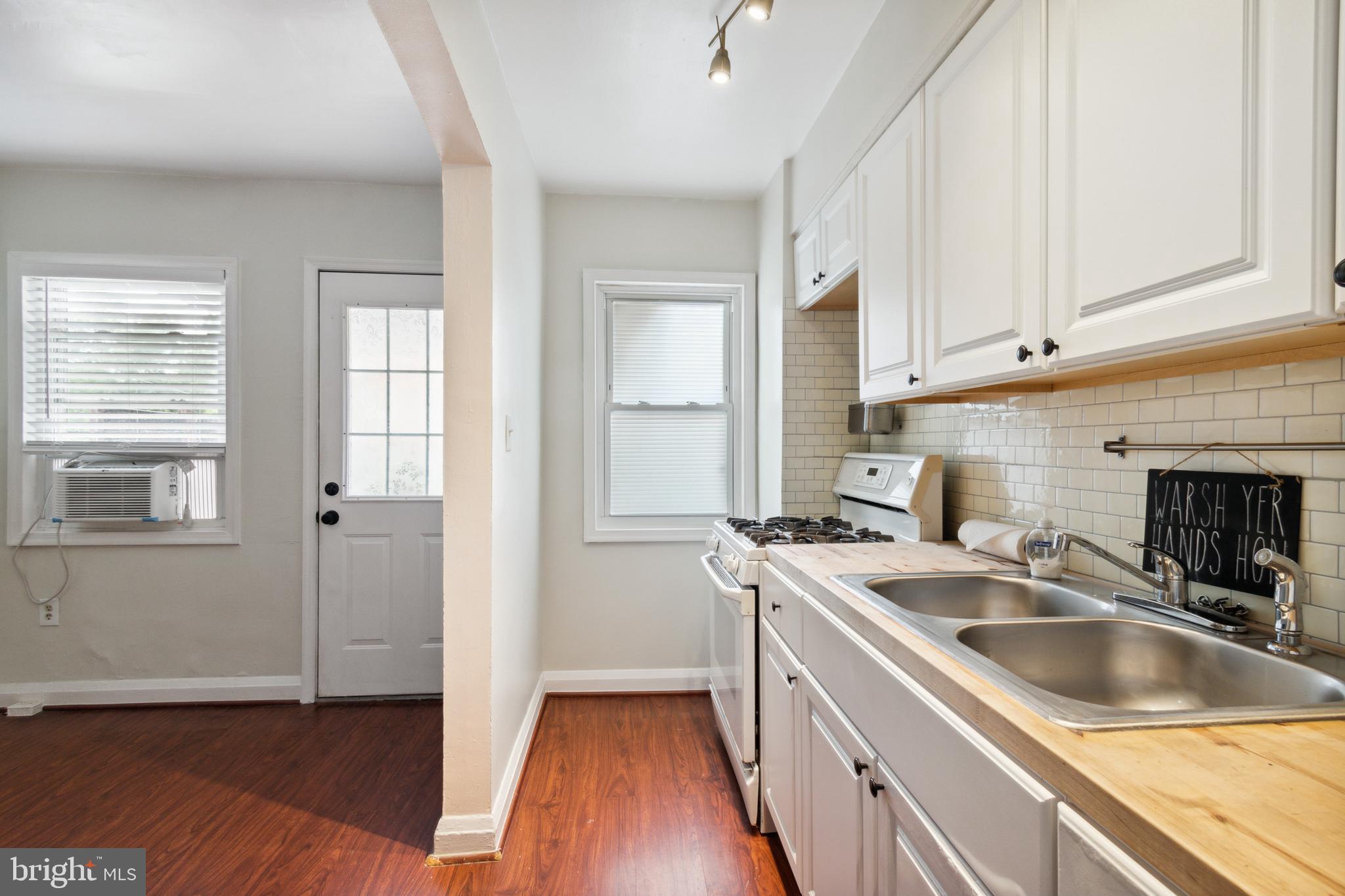 2907 Georgetown Road Baltimore, MD 21230 - Photo 27 of 27 Nice open floor plan