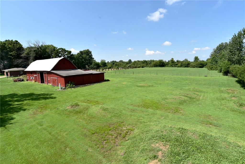 9456 South Mitthoeffer Road Indianapolis, IN 46259 - Photo 4 of 46 Gallery Image 4