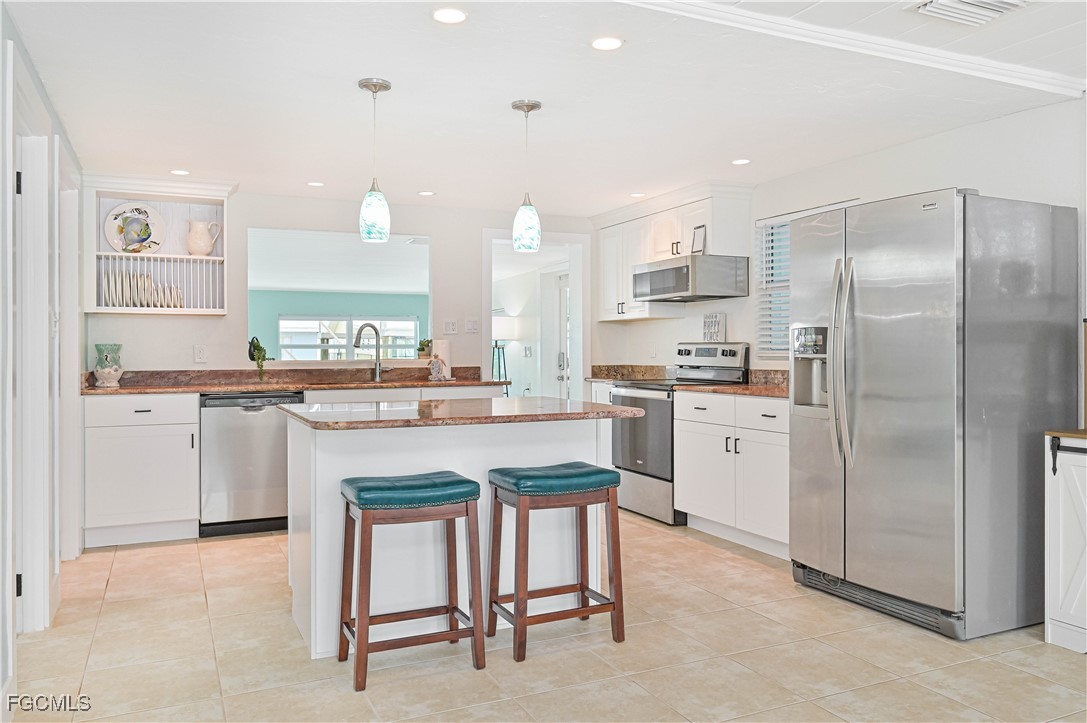 2500 Harbor View Drive Matlacha, FL 33993 - Photo 19 of 37