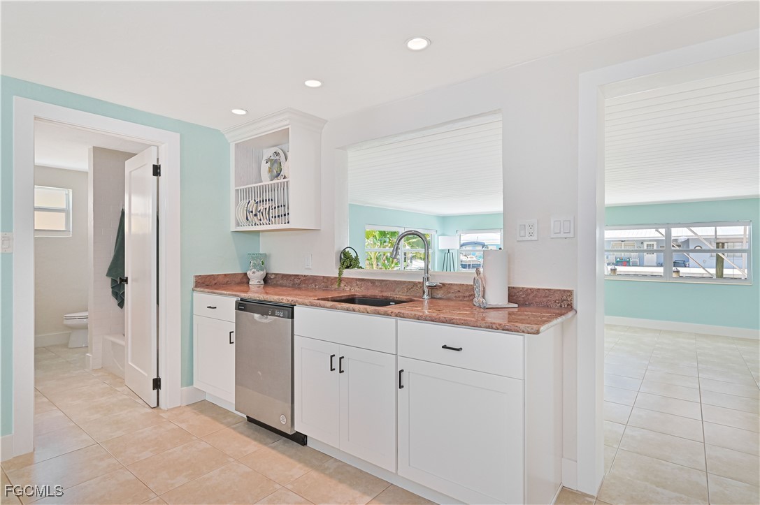 2500 Harbor View Drive Matlacha, FL 33993 - Photo 23 of 37