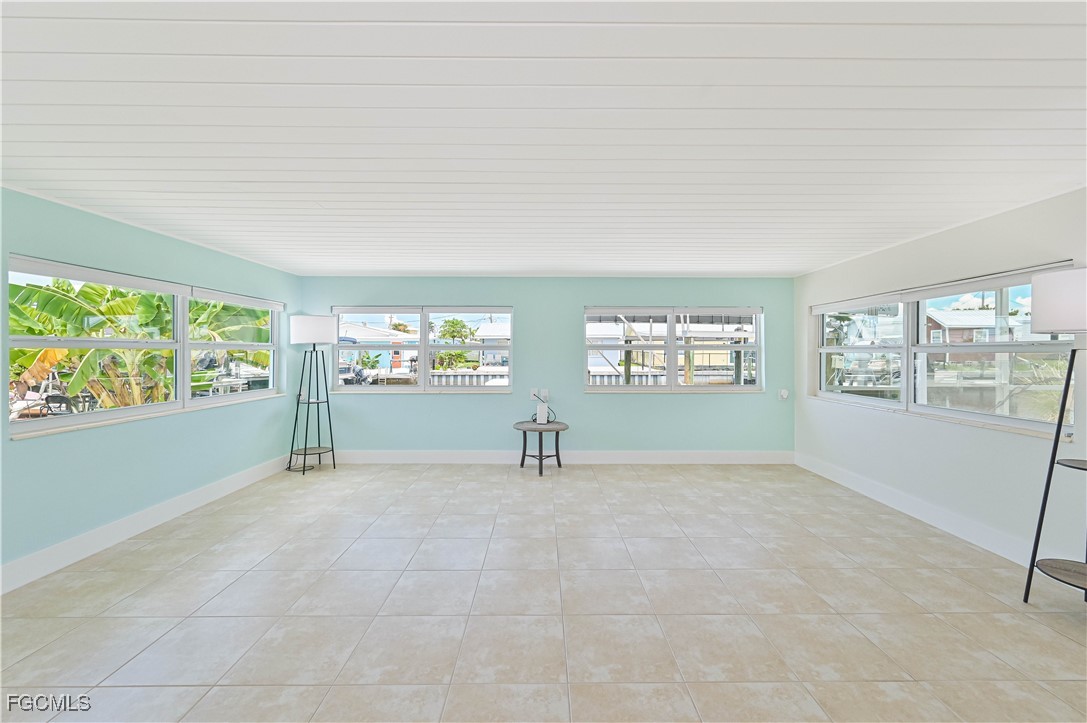 2500 Harbor View Drive Matlacha, FL 33993 - Photo 27 of 37