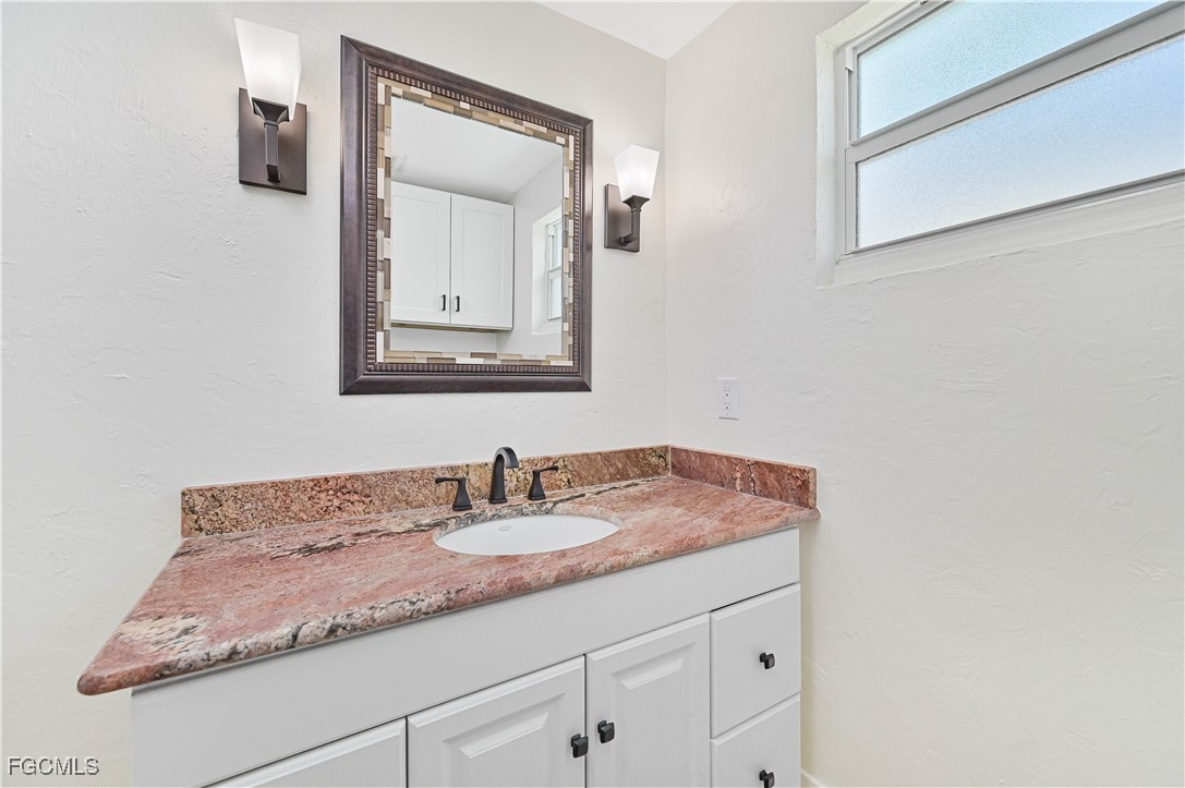 2500 Harbor View Drive Matlacha, FL 33993 - Photo 34 of 37