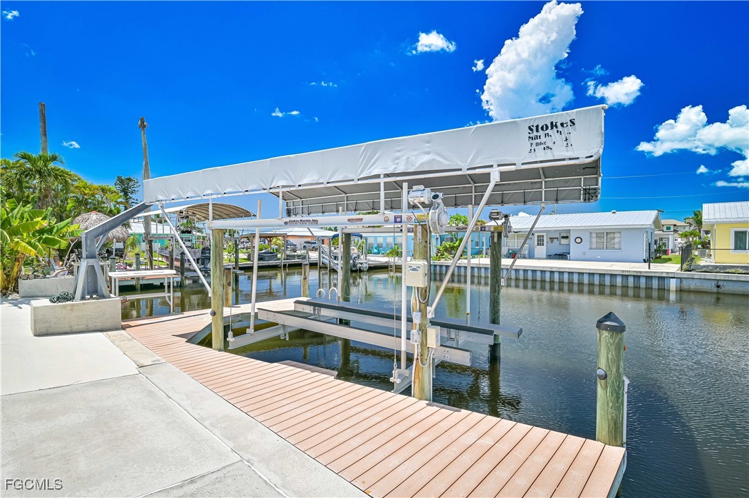 2500 Harbor View Drive Matlacha, FL 33993 - Photo 6 of 37