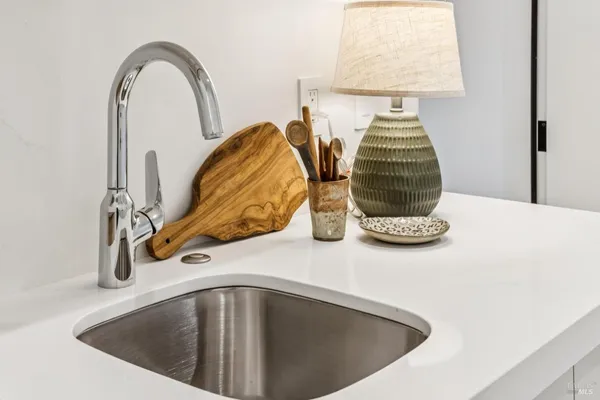 $4,995,000 | 33 Fawn Drive, San Anselmo, CA 94960