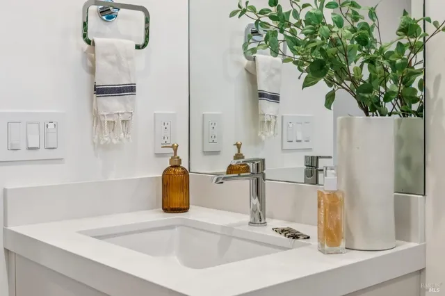 $4,995,000 | 33 Fawn Drive, San Anselmo, CA 94960