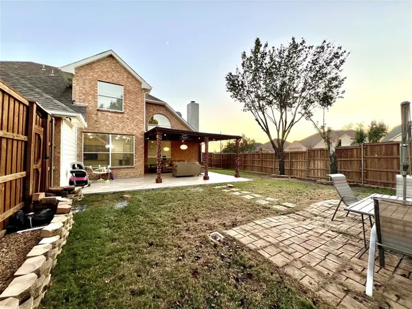 a view of outdoor space yard and patio