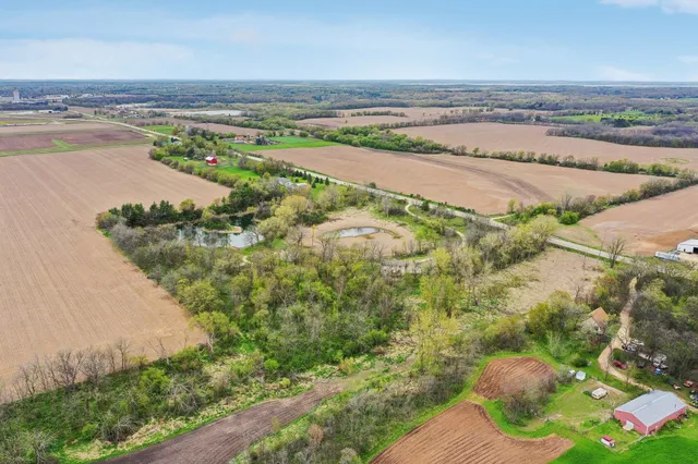 $950,000 | 7938 E Highway, Milton, WI 53563