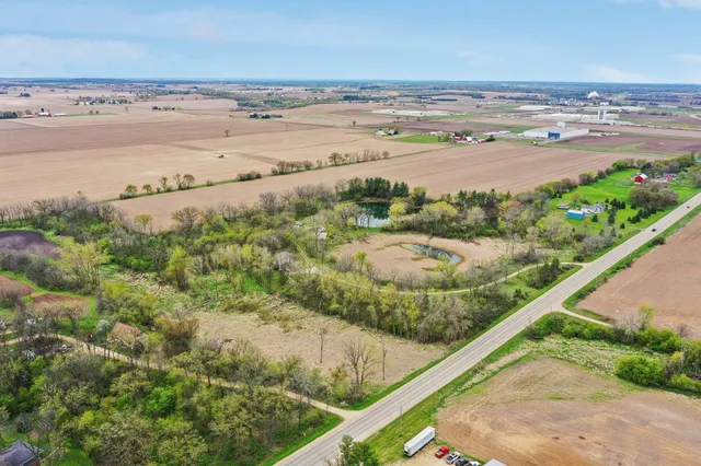 $950,000 | 7938 E Highway, Milton, WI 53563