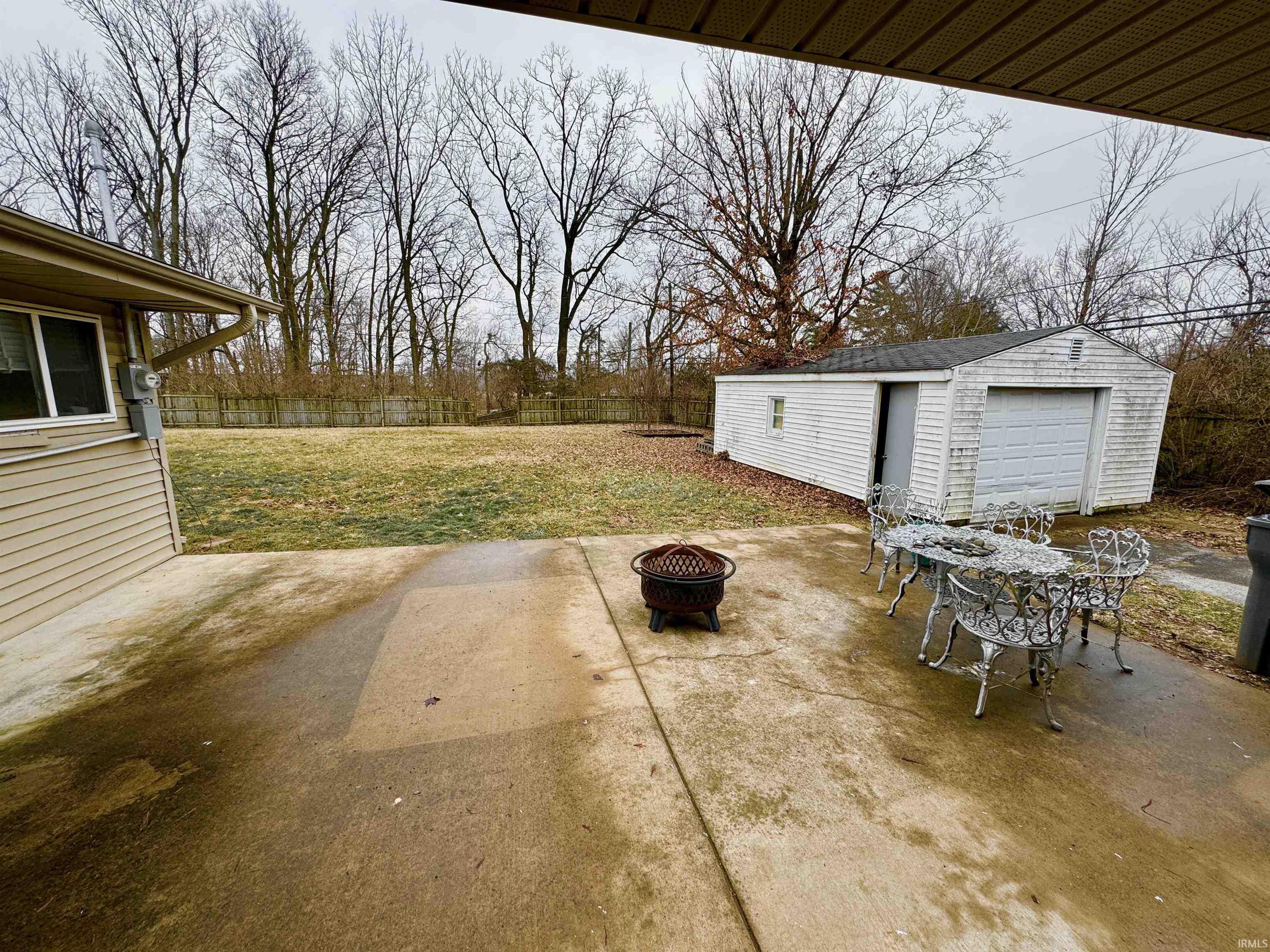 102 East Ridgeview Drive Bloomington, IN 47401 - Photo 11 of 12 Gallery Image 11