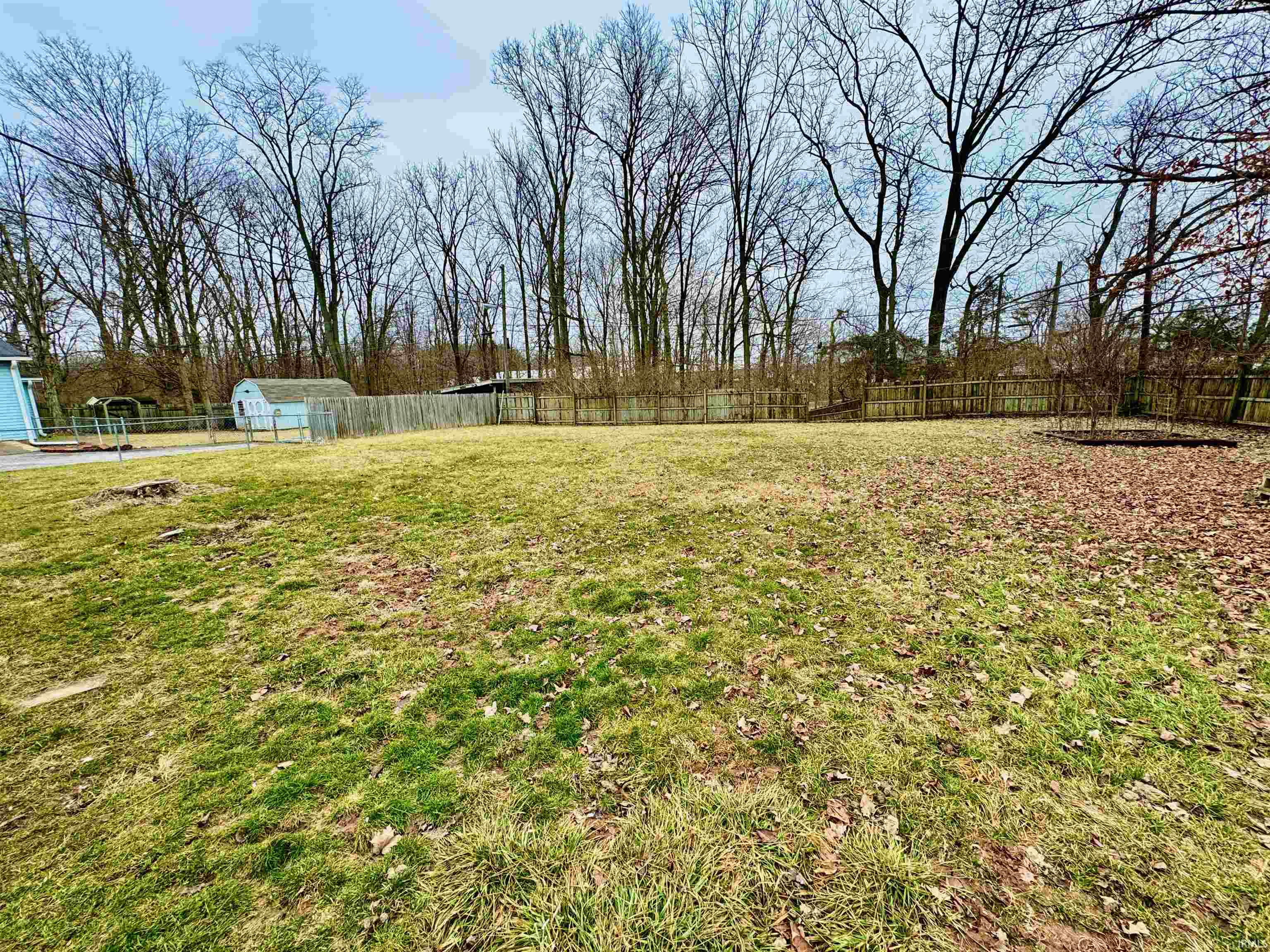 102 East Ridgeview Drive Bloomington, IN 47401 - Photo 10 of 12 Gallery Image 10